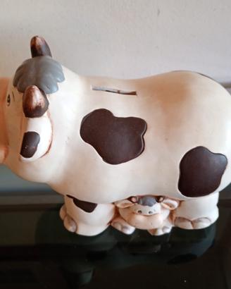 salvadanaio mucca