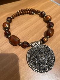 Collana Etnica con Amuleto Tibetano Melong e