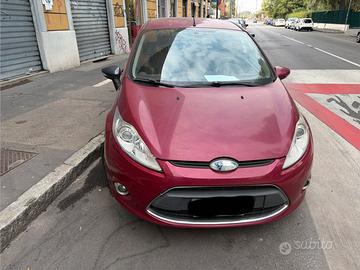 1300 € Ford Fiesta Titanium 1.4 Benzina 2009