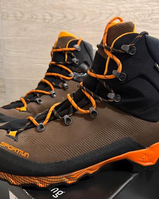 La Sportiva Aequilibrium trek