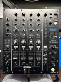 Pioneer DJM-750MK2 mixer