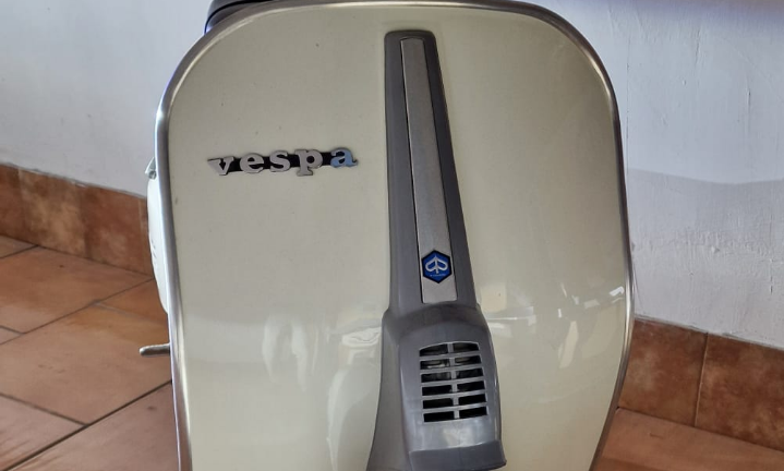 Vespa 50 special