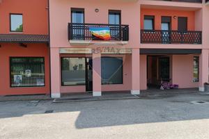 Locale Commerciale - Borgo Valbelluna