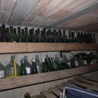 BOTTIGLIE IMBOTTIGLIAMENTO VINO