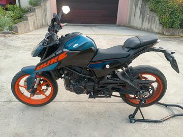 KTM Duke 125 