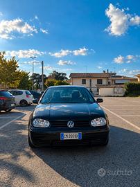 GOLF IV