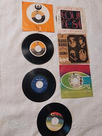 Sette vinili 45 giri Equipe 84 e  altro