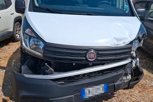 Fiat Talento incidentato 