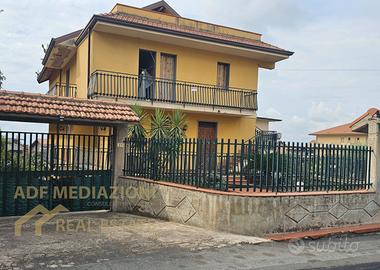 Villetta Bifamiliare Con Terreno