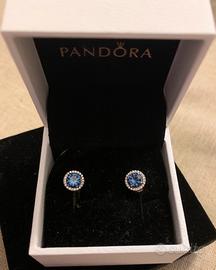 •Orecchini a lobo rotondi blu•