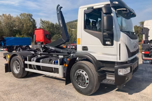 Iveco EUROCARGO 180E32 K SCARRABILE