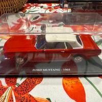 Modellino ford mustang 1965