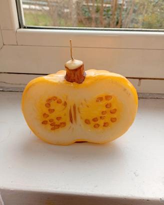 candela a forma di zucca 