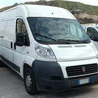 Vendesi furgone Fiat Ducato