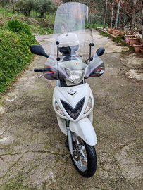 Suzuki sixteen 125