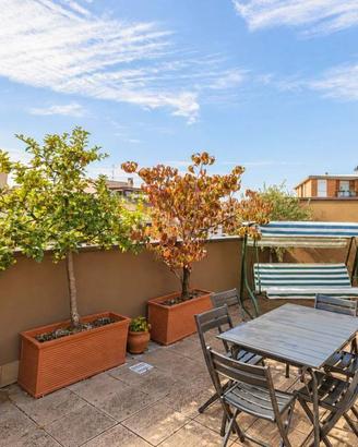Attico / Mansarda di 164 m² con 4 locali e box aut