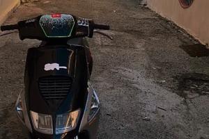 Aprilia SR replica