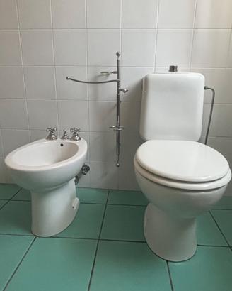 Coppia sanitari
