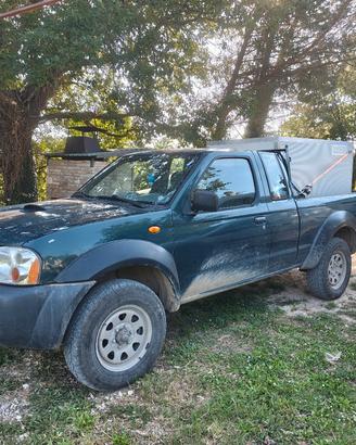 Nissan navara 