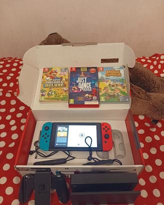Switch come nuova con 3 giochi inclusi
