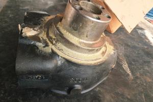 Snodo sterzo FIAT HITACHI FB110 CASE 580 CNH 85805