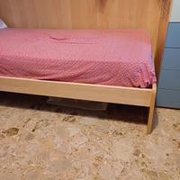 Letto singolo completo di materasso