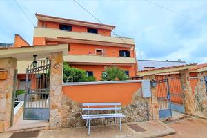 Intero Piano Attico In Classe A1