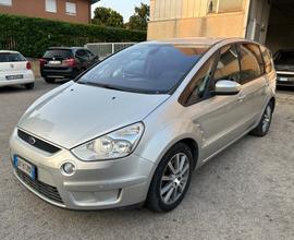Ford S-Max 2.0 TDCi 140CV Titanium 7 Posti
