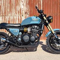 Triumph scrambler cafe special legend thunderbird