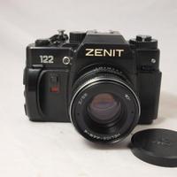 Reflex Zenit 122 con obiettivo Helios 58/2