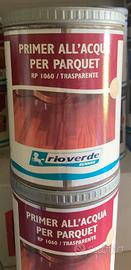 Primer all’acqua per parquet