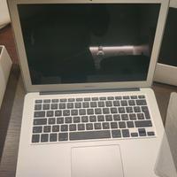 MacBook Air 13 model A1466 8/128gb