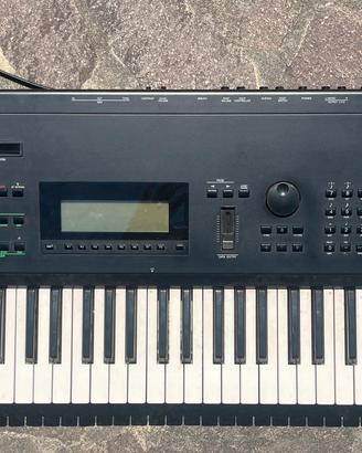 Yamaha SY77