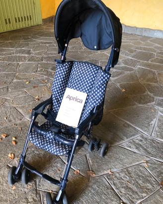 Passeggino APRICA - Leggerissimo, compatto, facile
