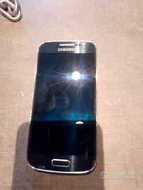 Samsung s4 mini  con caricatore 15 euro trat