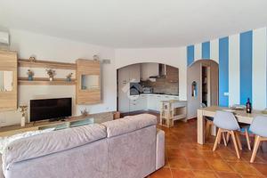 3 LOCALI A CASTELSARDO