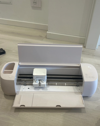 Cricut Explore 4 utilizzata pochissime volte