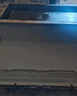 Forme in ferro e vetroresina   