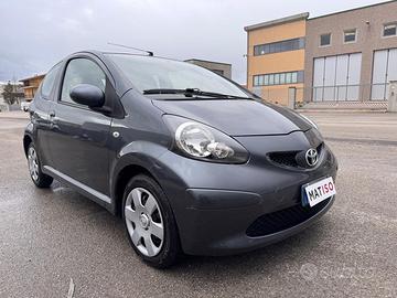 Toyota Aygo 1.0 VVT-i 69000 km GARANZIA 12m