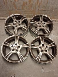 cerchi in lega R16 215/60 r16