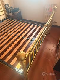 Letto in ottone