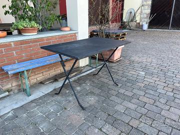 30 tavoli pieghevoli in ferro