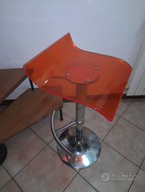 Sgabello regolabile 