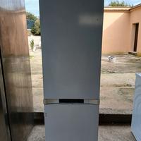 Frigorifero combinato a incasso WHIRLPOOL no frost