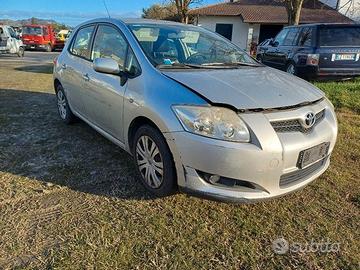 Musata e ricambi Toyota Auris 1.400 16 v anno 2007