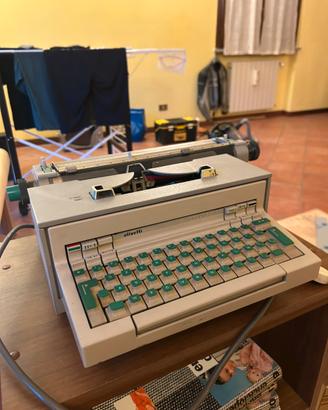Olivetti Praxis 48 - Design Ettore Sottsass