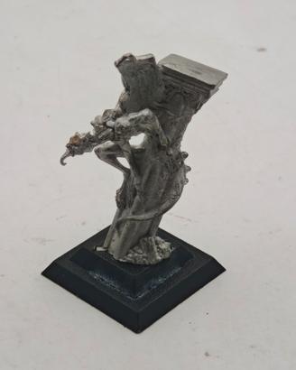 Rackham Confrontation Gargoyle Pillar Elemento
