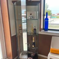 Disponibile vetrinette per bar