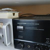 amplificatore onkio a 8500