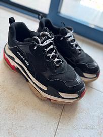 Scarpe Balenciaga Triple S Nere e Rosse